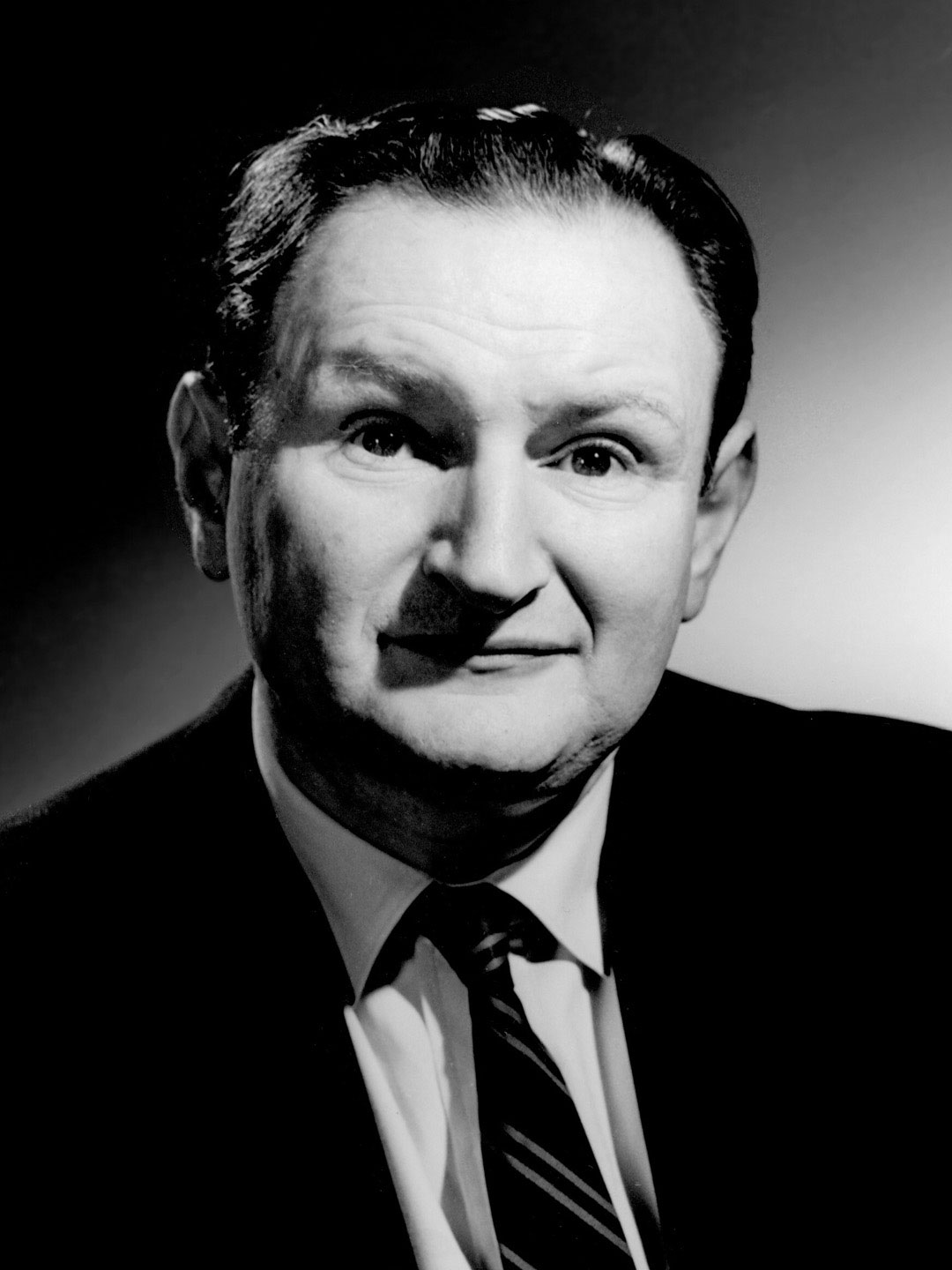 How tall is Al Lewis?